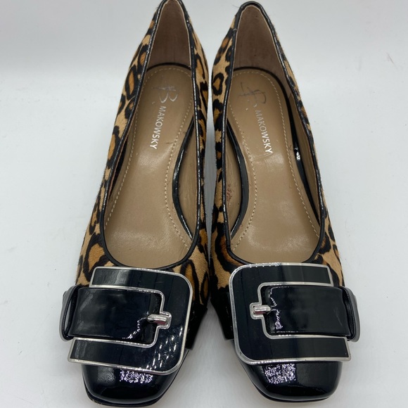 B. Makowsky Faux Leopard Skin Buckle Chunky Heel 8 - Picture 2 of 8